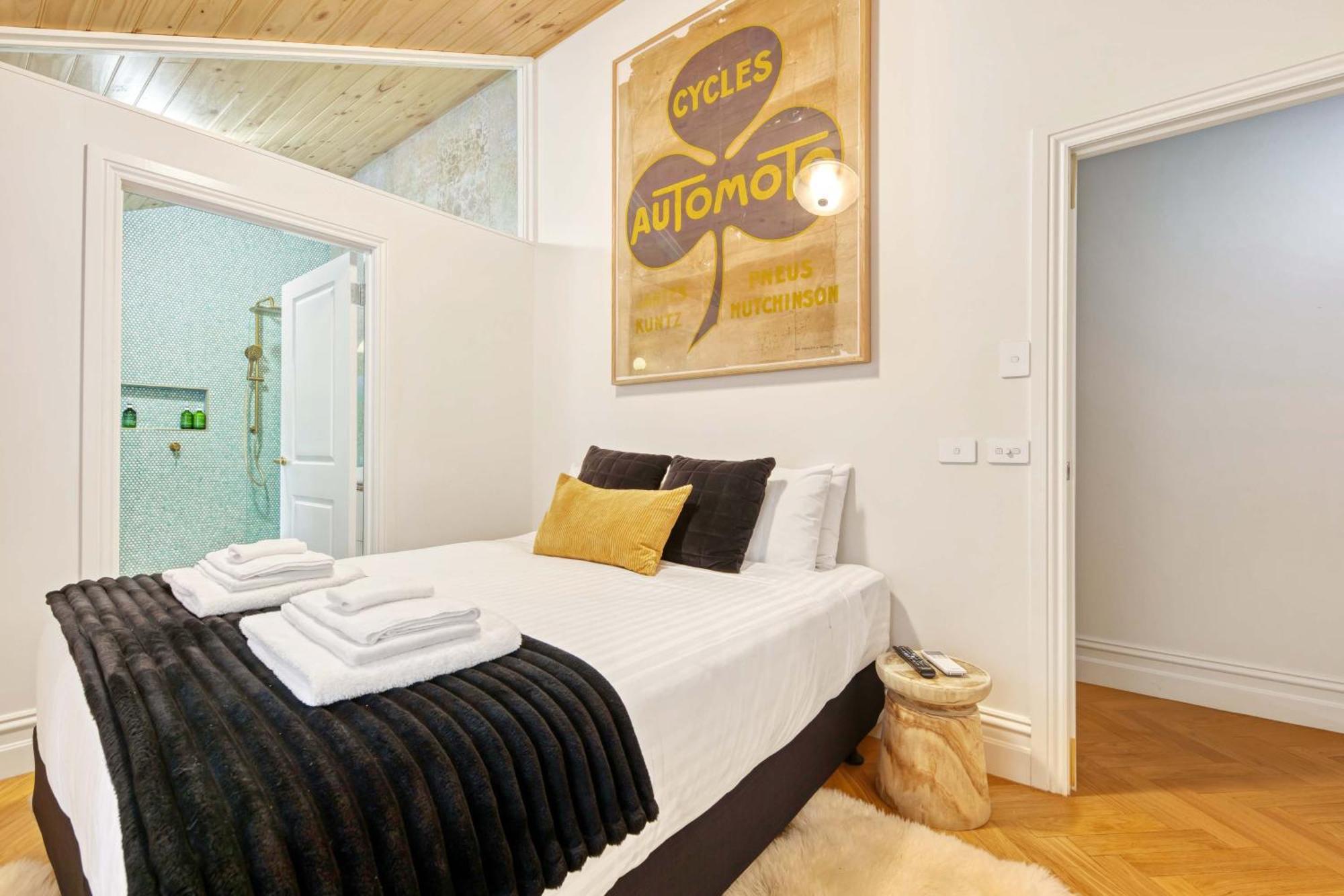 Bright Velo Hotel Room photo