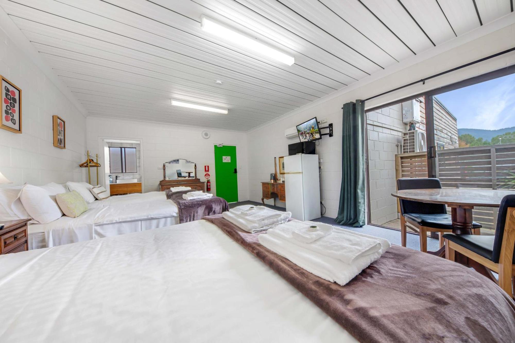 Bright Velo Hotel Room photo